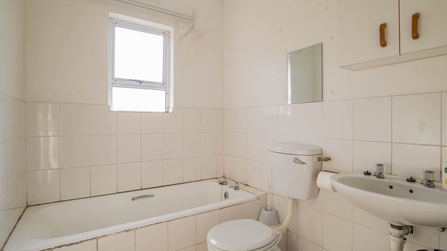 To Let 3 Bedroom Property for Rent in Muizenberg Western Cape